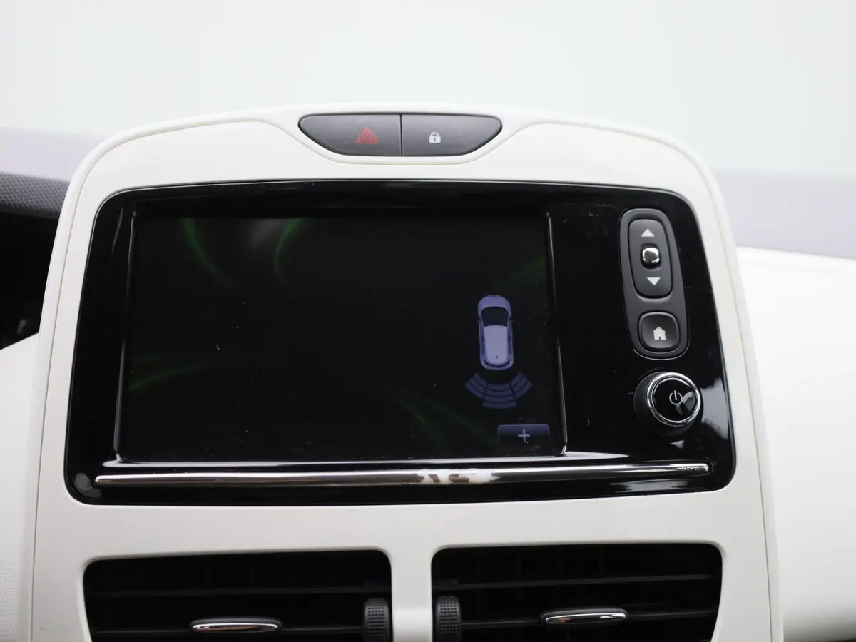 R90 Life 41 kWh | WORDT VERWACHT | NAVIGATIE | PARKEERSENSOREN ACHTER | BLUETOOTH | CRUISE CONTROL | AIRCO | MULTIFUNCTIONEEL STUURWIEL | 5-DEURS |