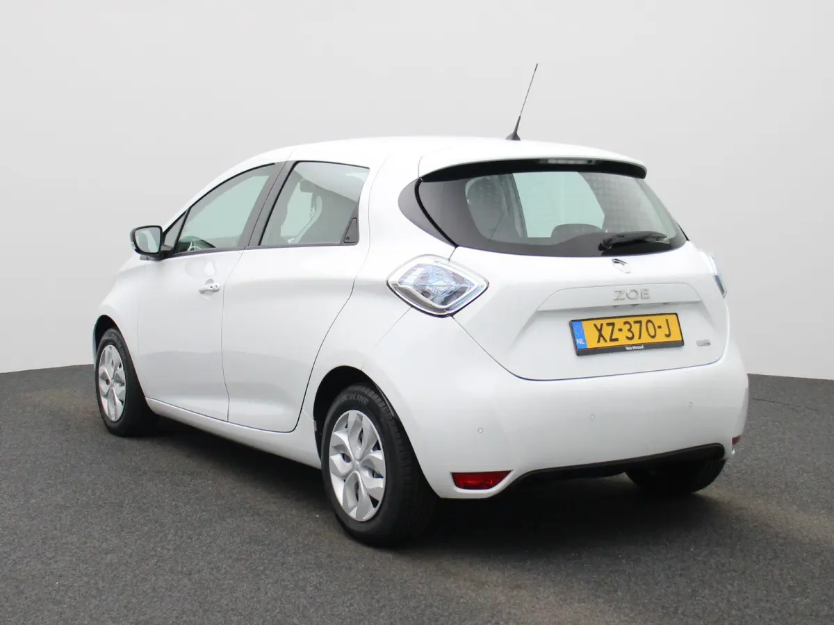 R90 Life 41 kWh | WORDT VERWACHT | NAVIGATIE | PARKEERSENSOREN ACHTER | BLUETOOTH | CRUISE CONTROL | AIRCO | MULTIFUNCTIONEEL STUURWIEL | 5-DEURS |