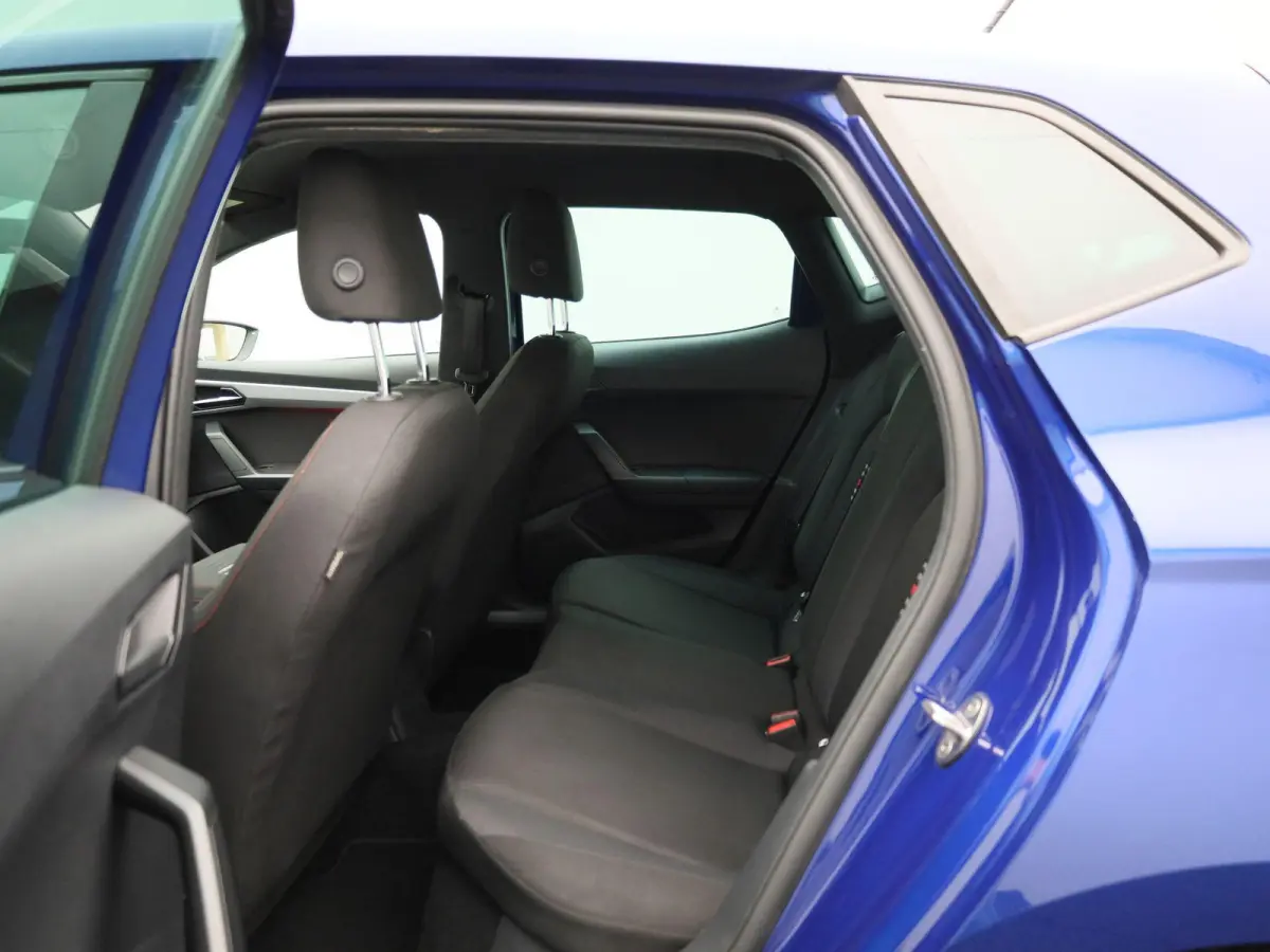 1.0 TSI FR Business Intense | APPLE CARPLAY | ANDROID AUTO | ACHTERUITRIJCAMERA | KEYLESS | LED VERLICHTING | STOELVERWARMING | CLIMATE CONTROL | RIJ MODUSSEN | CRUISE CONTROL | LICHTMETALEN