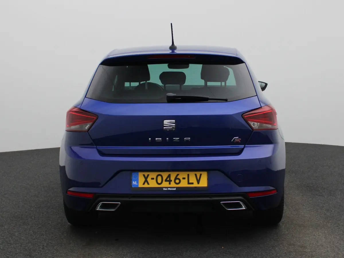 1.0 TSI FR Business Intense | APPLE CARPLAY | ANDROID AUTO | ACHTERUITRIJCAMERA | KEYLESS | LED VERLICHTING | STOELVERWARMING | CLIMATE CONTROL | RIJ MODUSSEN | CRUISE CONTROL | LICHTMETALEN