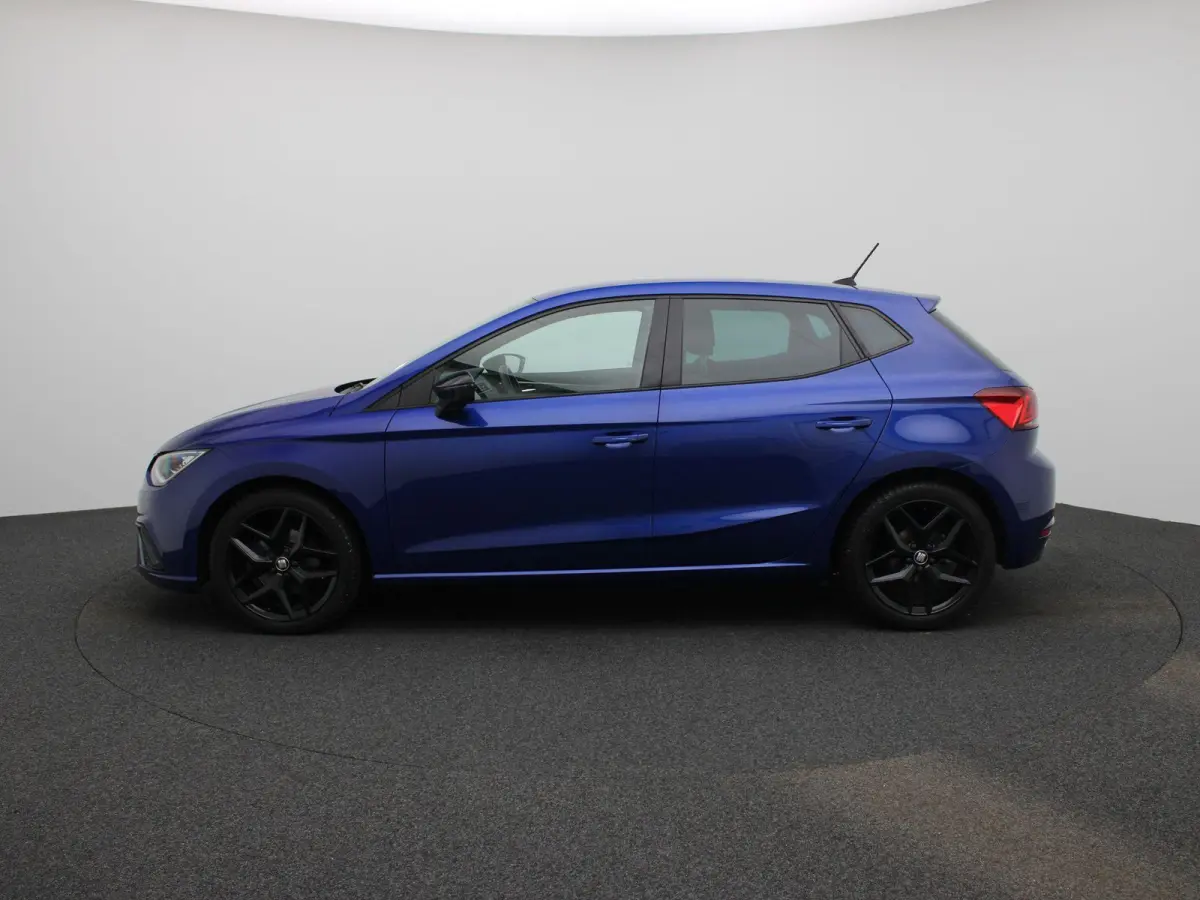 1.0 TSI FR Business Intense | APPLE CARPLAY | ANDROID AUTO | ACHTERUITRIJCAMERA | KEYLESS | LED VERLICHTING | STOELVERWARMING | CLIMATE CONTROL | RIJ MODUSSEN | CRUISE CONTROL | LICHTMETALEN