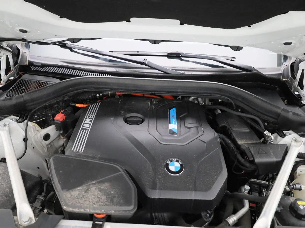 xDrive30e | LEDER | CAMERA | NAVIGATIE