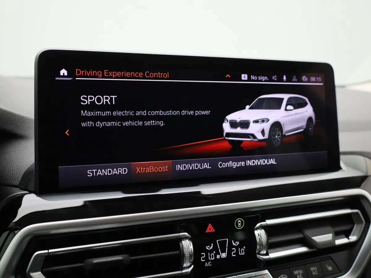 xDrive30e | LEDER | CAMERA | NAVIGATIE