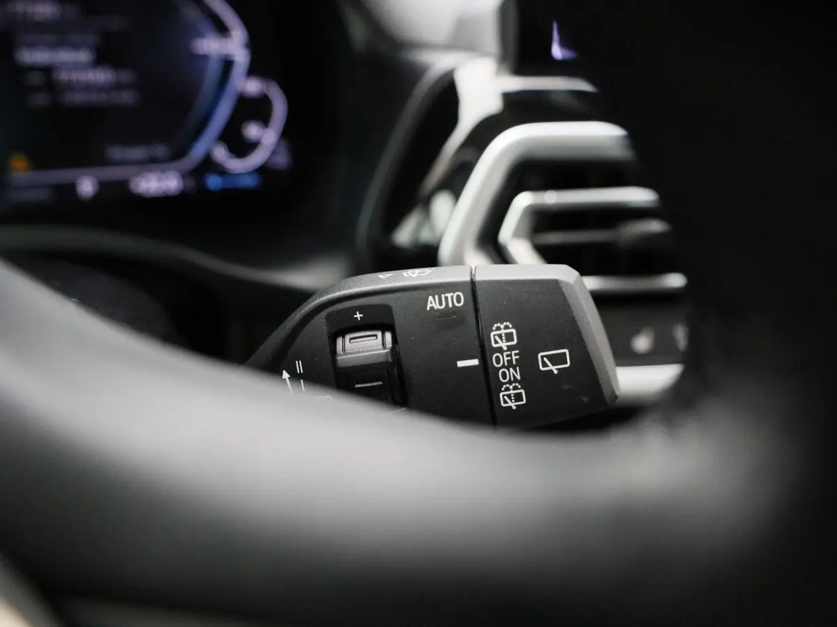 xDrive30e | LEDER | CAMERA | NAVIGATIE