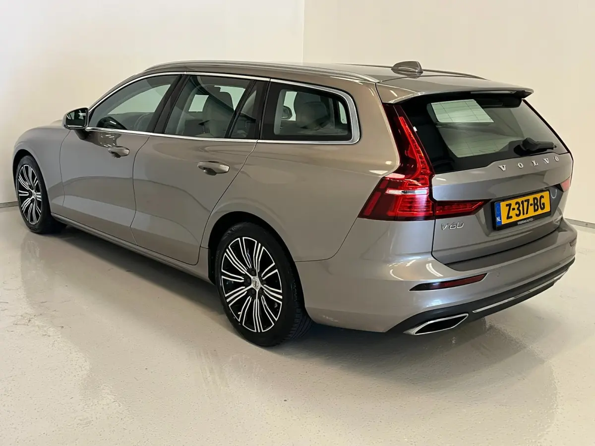 2.0 D3 / BTW / CarPlay / Memory / Leder / Keyless