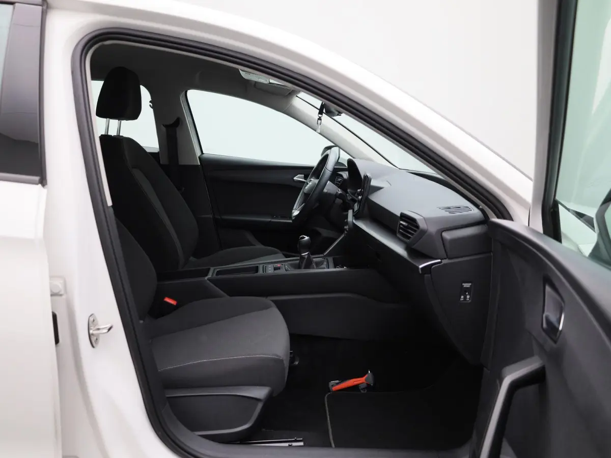 1.0 TSI Reference | AUTOMATISCHE AIRCO| APPLE/ANDROID CARPLAY | CRUISE CONTROL | LICHTMETALEN VELGEN | 12 MAANDEN BOVAG GARANTIE|