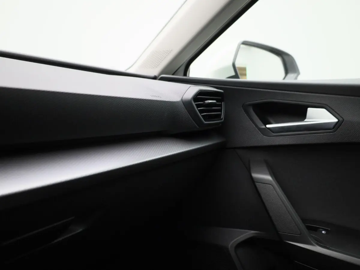 1.0 TSI Reference | AUTOMATISCHE AIRCO| APPLE/ANDROID CARPLAY | CRUISE CONTROL | LICHTMETALEN VELGEN | 12 MAANDEN BOVAG GARANTIE|