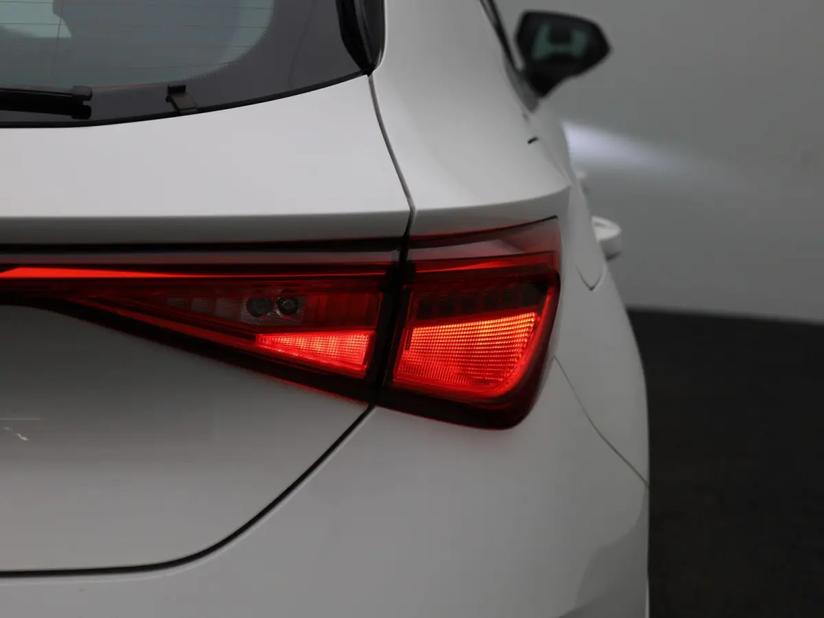 1.0 TSI Reference | AUTOMATISCHE AIRCO| APPLE/ANDROID CARPLAY | CRUISE CONTROL | LICHTMETALEN VELGEN | 12 MAANDEN BOVAG GARANTIE|