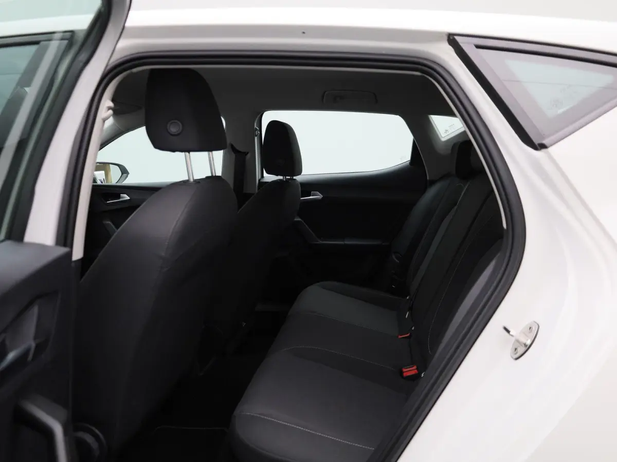 1.0 TSI Reference | AUTOMATISCHE AIRCO| APPLE/ANDROID CARPLAY | CRUISE CONTROL | LICHTMETALEN VELGEN | 12 MAANDEN BOVAG GARANTIE|