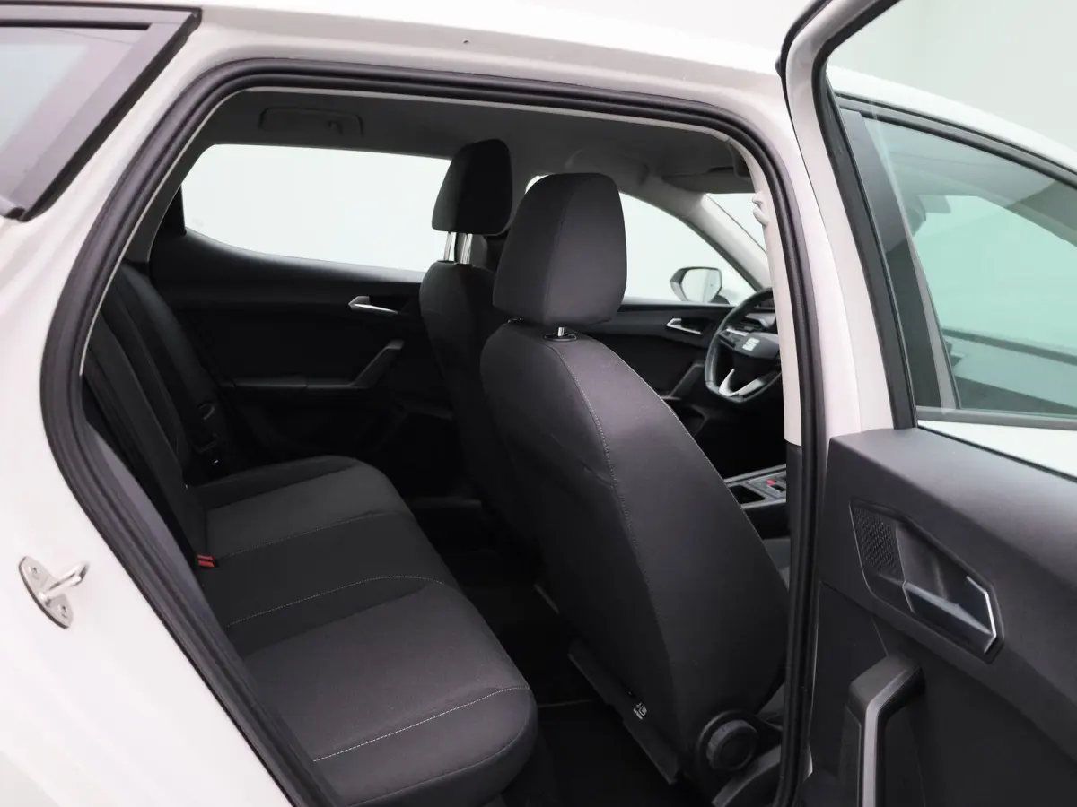1.0 TSI Reference | AUTOMATISCHE AIRCO| APPLE/ANDROID CARPLAY | CRUISE CONTROL | LICHTMETALEN VELGEN | 12 MAANDEN BOVAG GARANTIE|
