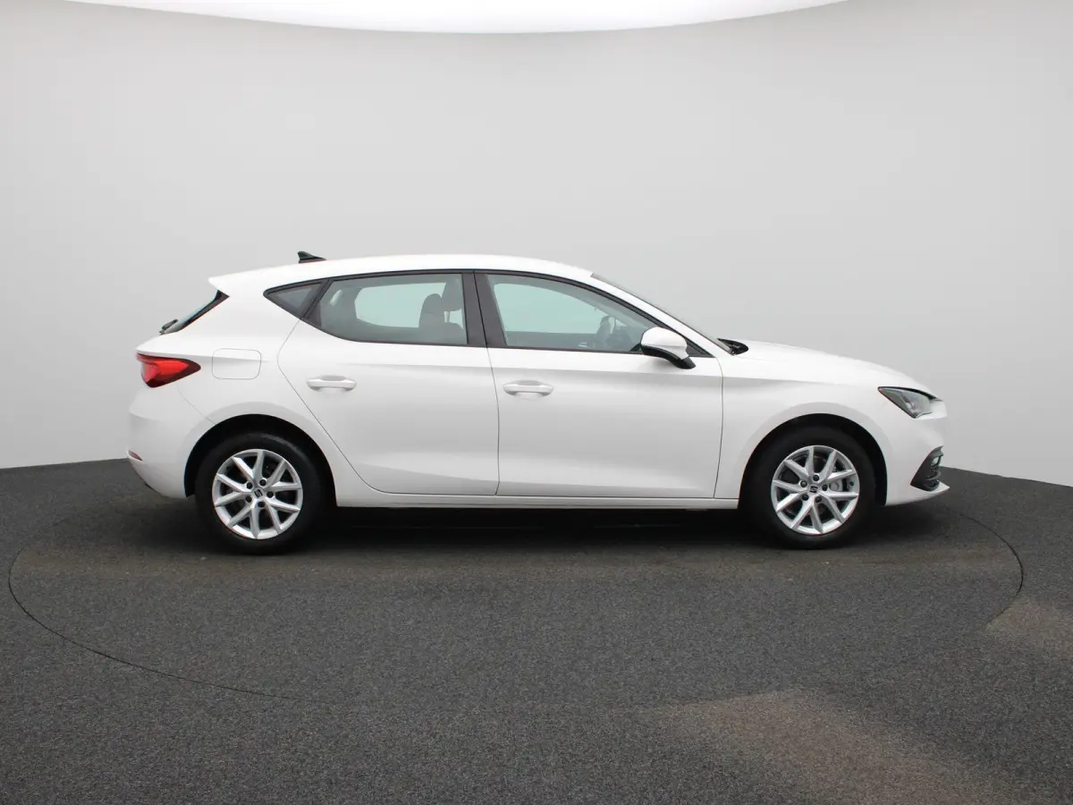 1.0 TSI Reference | AUTOMATISCHE AIRCO| APPLE/ANDROID CARPLAY | CRUISE CONTROL | LICHTMETALEN VELGEN | 12 MAANDEN BOVAG GARANTIE|