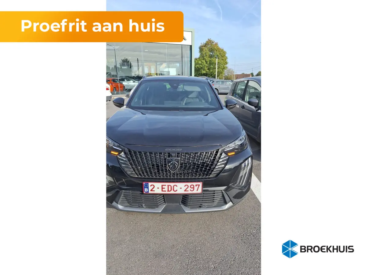 1.2 PureTech GT Camera | Parkeersensoren Voor en Achter | Climate | Digitaal Dashboard | 17" Lichtmetaal | LED | Achteruitrijcamera | Afwijkende dakkleur | Airco (automatisch)