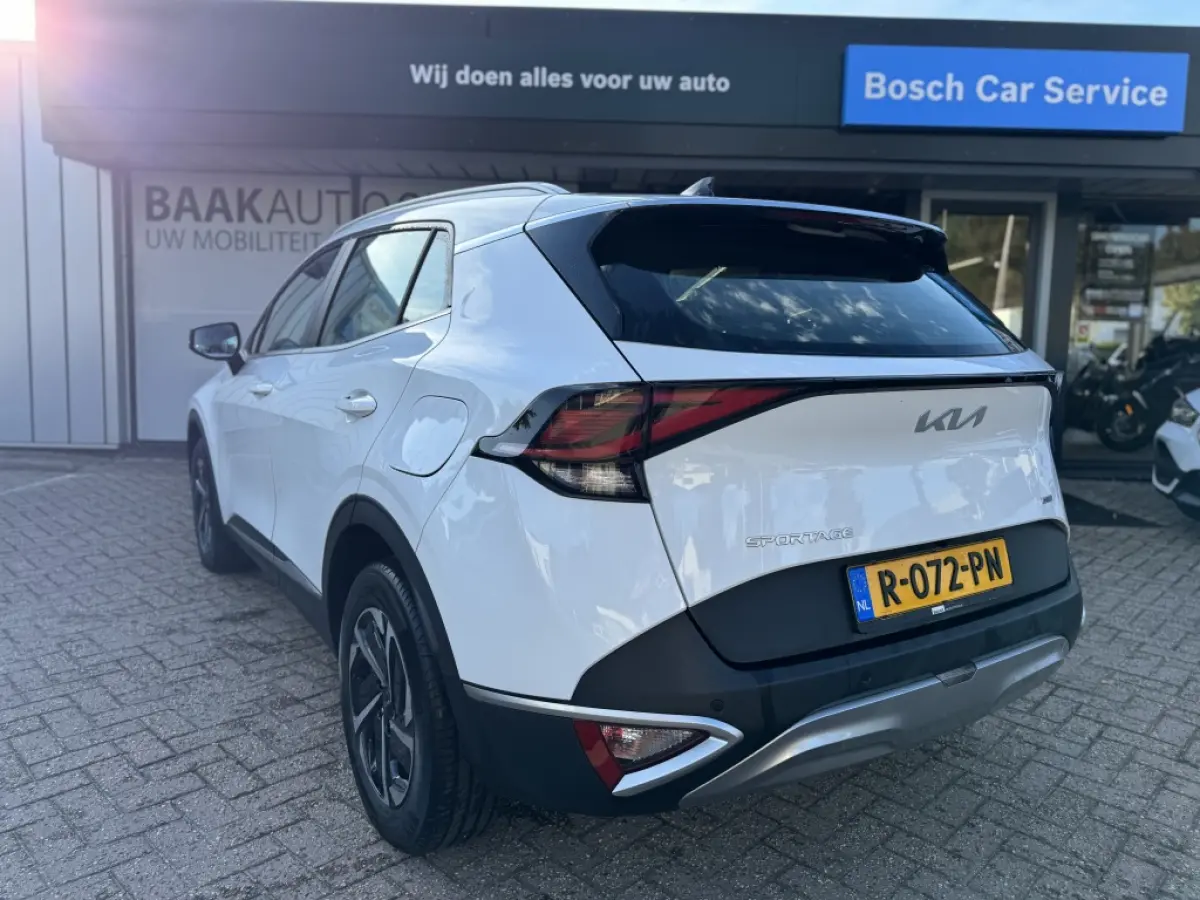1.6 T-GDi Hybrid DynamicLine | Camera | Navigatie