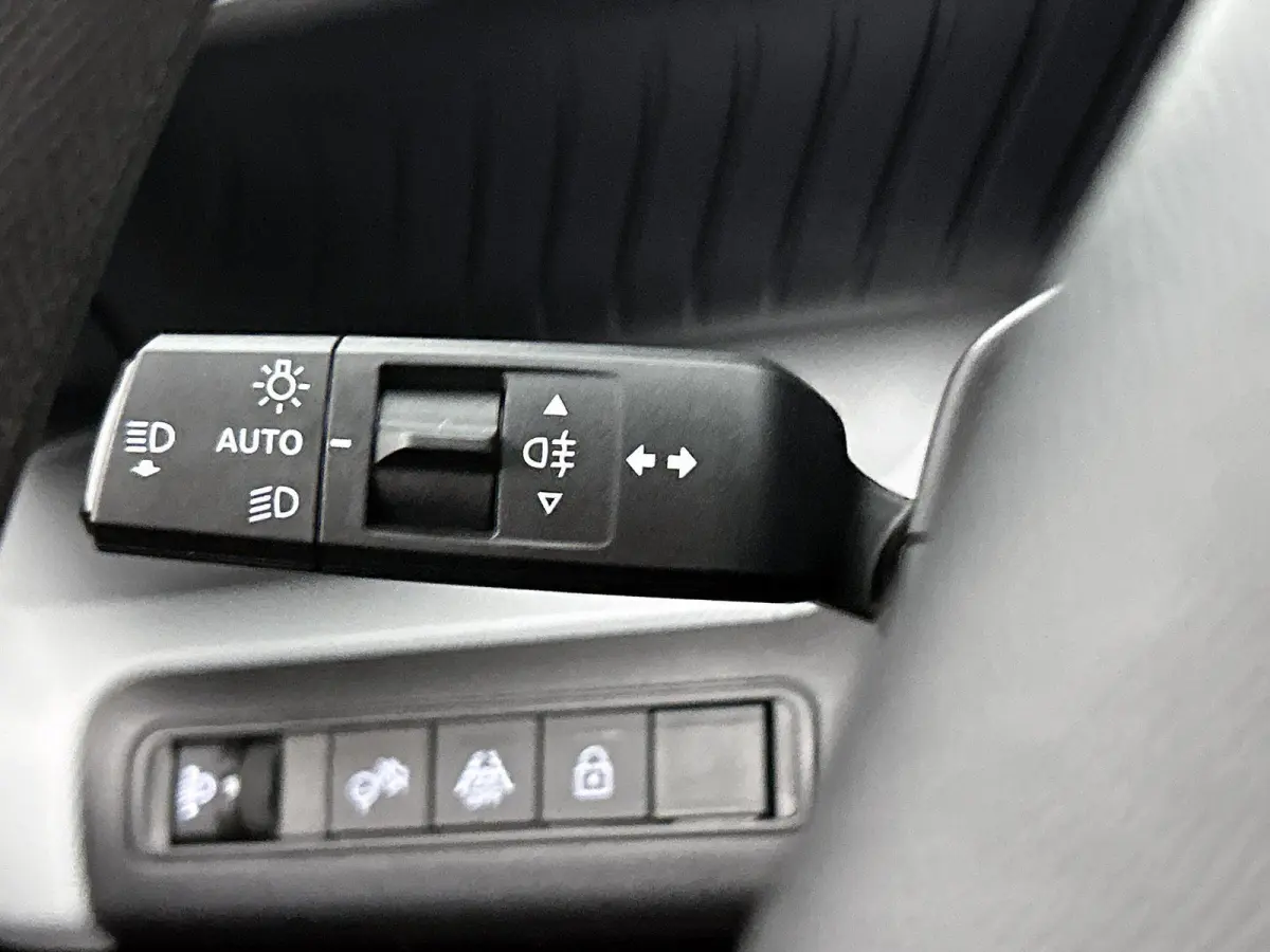 You 113pk 44 kWh Automaat | Airco | Cruise control | LED | Parkeersensoren | IsoFix | Bluetooth |