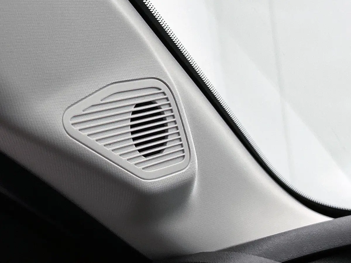 You 113pk 44 kWh Automaat | Airco | Cruise control | LED | Parkeersensoren | IsoFix | Bluetooth |