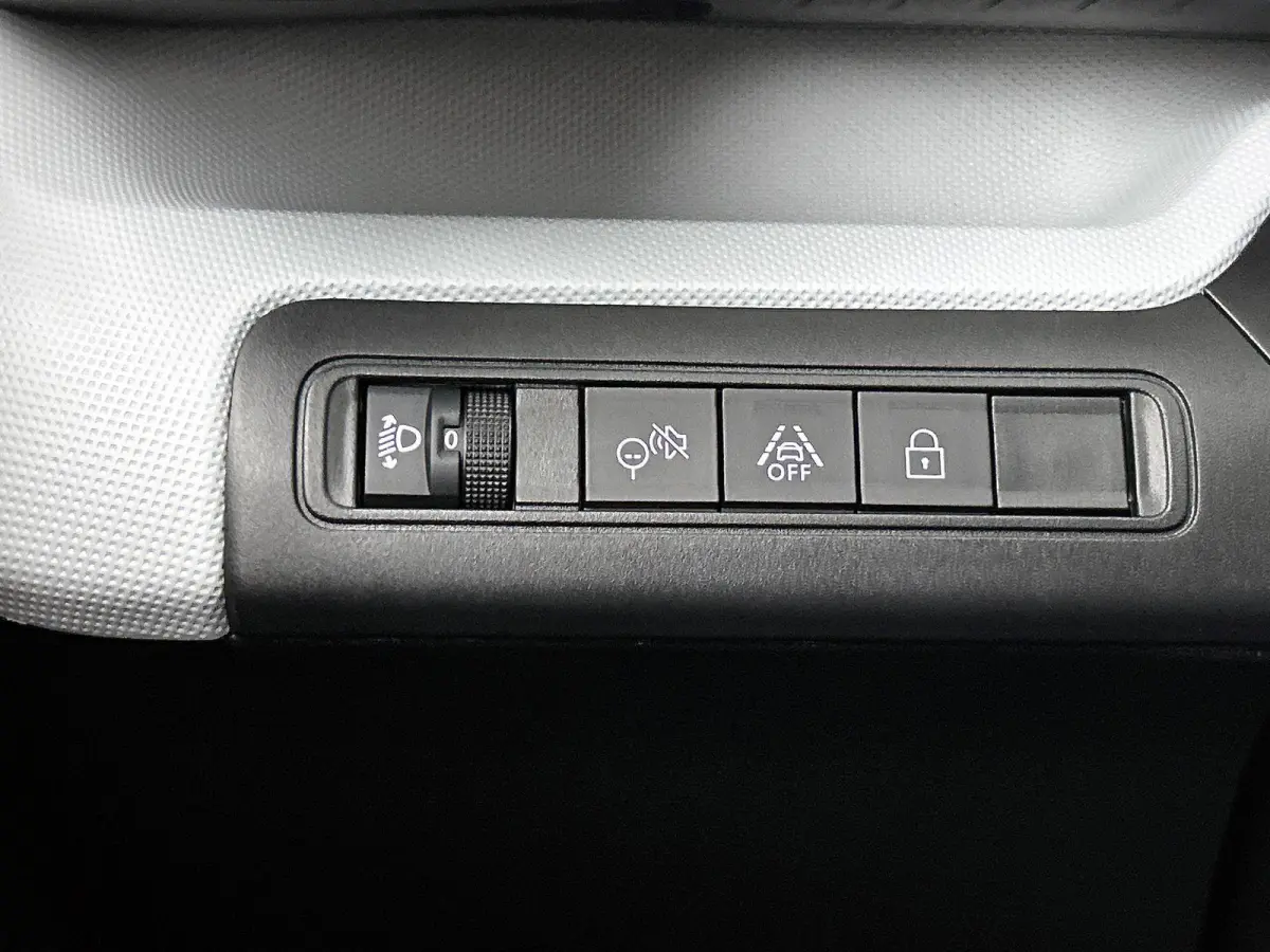 You 113pk 44 kWh Automaat | Airco | Cruise control | LED | Parkeersensoren | IsoFix | Bluetooth |