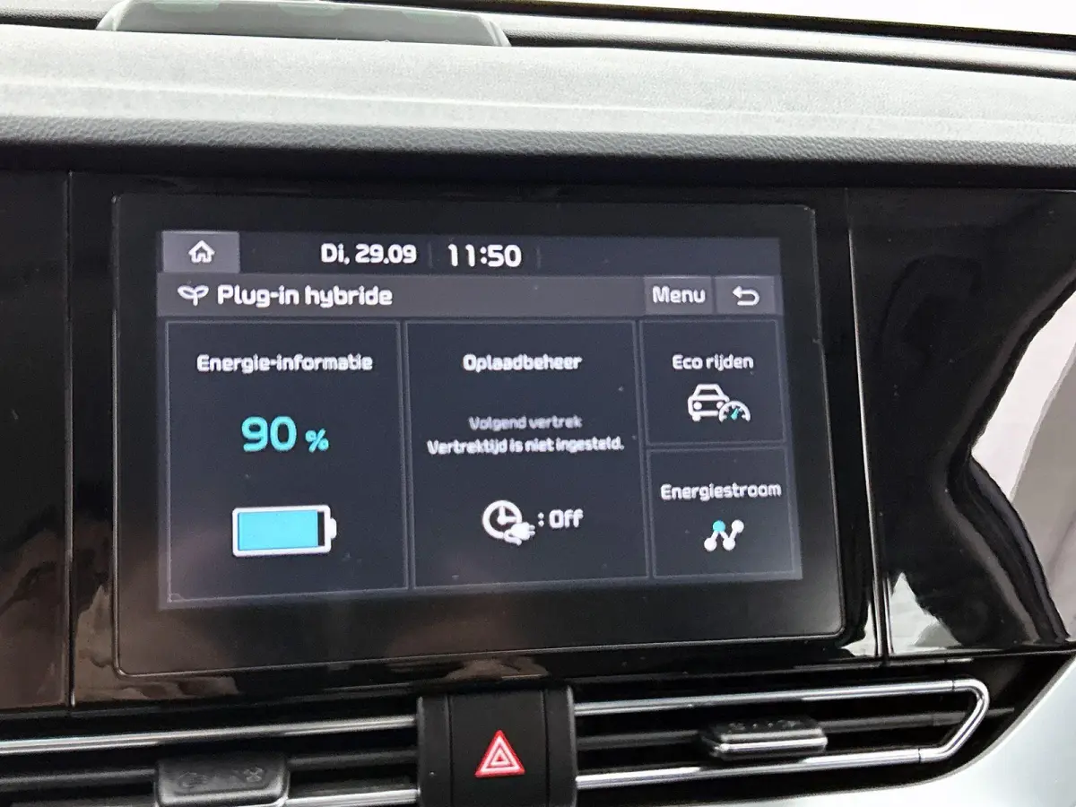 1.6 140pk PHEV DynamicLine Automaat | Adaptieve Cruise Control | Apple Carplay/Android Auto | Stoel-/Stuurverwarming | Dodehoekdetectie | Camera | Climate Control | LED | 16"LMV |