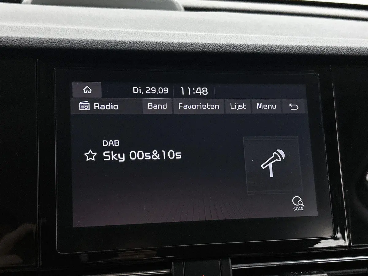 1.6 140pk PHEV DynamicLine Automaat | Adaptieve Cruise Control | Apple Carplay/Android Auto | Stoel-/Stuurverwarming | Dodehoekdetectie | Camera | Climate Control | LED | 16"LMV |