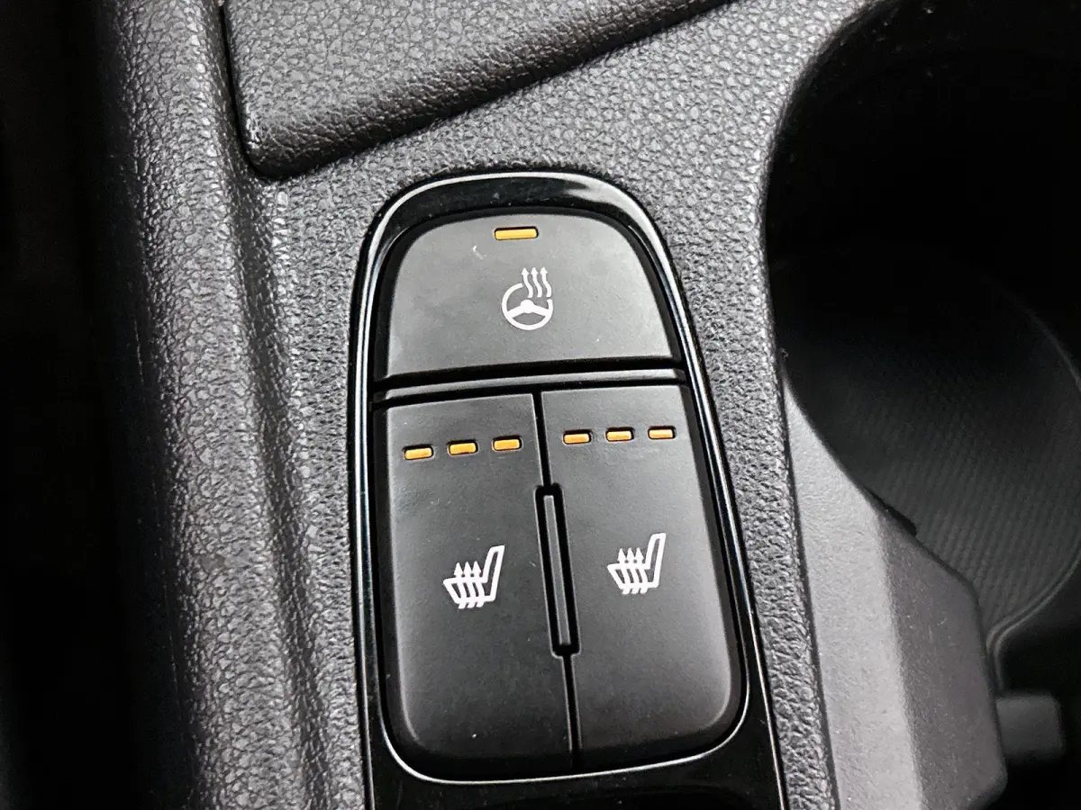 1.6 140pk PHEV DynamicLine Automaat | Adaptieve Cruise Control | Apple Carplay/Android Auto | Stoel-/Stuurverwarming | Dodehoekdetectie | Camera | Climate Control | LED | 16"LMV |