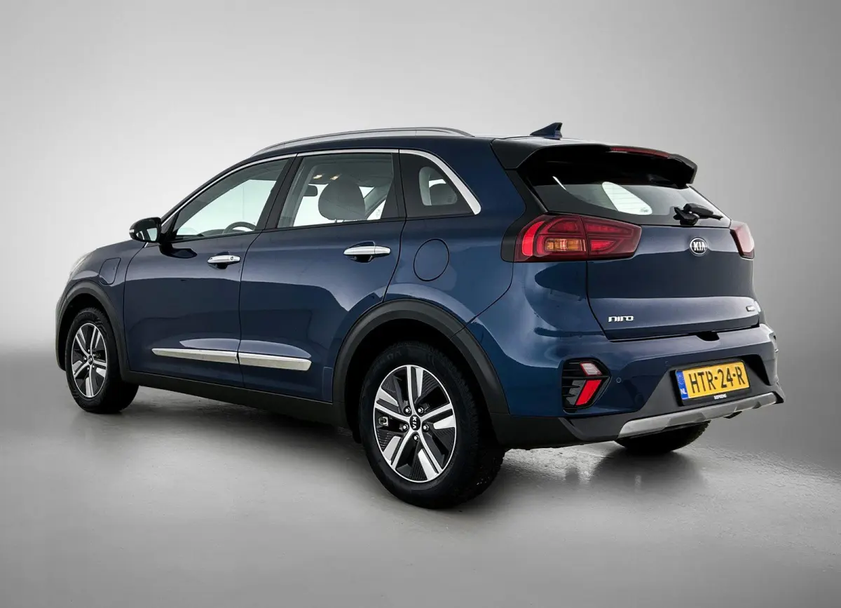 1.6 140pk PHEV DynamicLine Automaat | Adaptieve Cruise Control | Apple Carplay/Android Auto | Stoel-/Stuurverwarming | Dodehoekdetectie | Camera | Climate Control | LED | 16"LMV |
