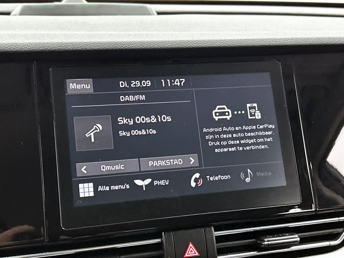 1.6 140pk PHEV DynamicLine Automaat | Adaptieve Cruise Control | Apple Carplay/Android Auto | Stoel-/Stuurverwarming | Dodehoekdetectie | Camera | Climate Control | LED | 16"LMV |