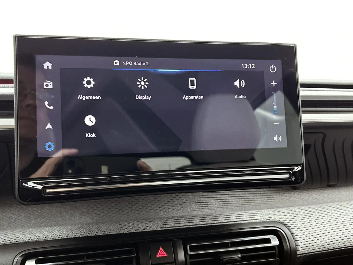 1.2 100pk Max | Navigatie | Achteruitrijcamera | Climate control | Cruise control | Parkeersensoren | Led koplampen | Apple Carplay / Android Auto | DAB+ radio | Bluetooth | Donker getint gl