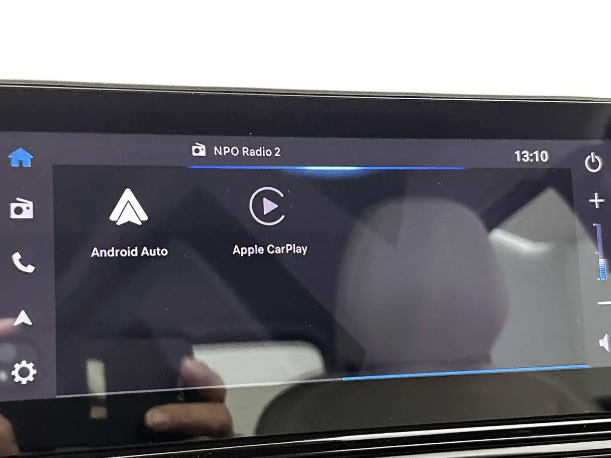 1.2 100pk Max | Navigatie | Achteruitrijcamera | Climate control | Cruise control | Parkeersensoren | Led koplampen | Apple Carplay / Android Auto | DAB+ radio | Bluetooth | Donker getint gl