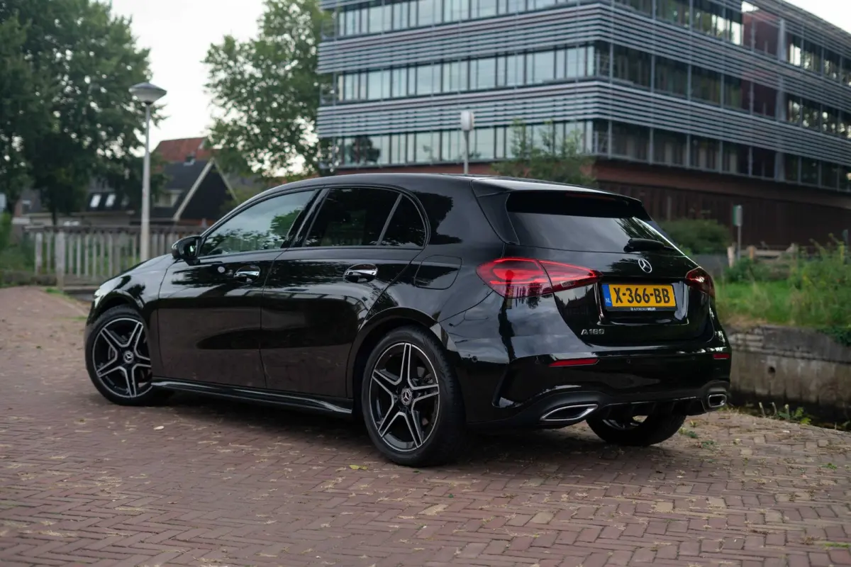 180 AMG Line Automaat | Navigatie | CarPlay | Facelift | Zwart | Vol opties | Inruil mogelijk