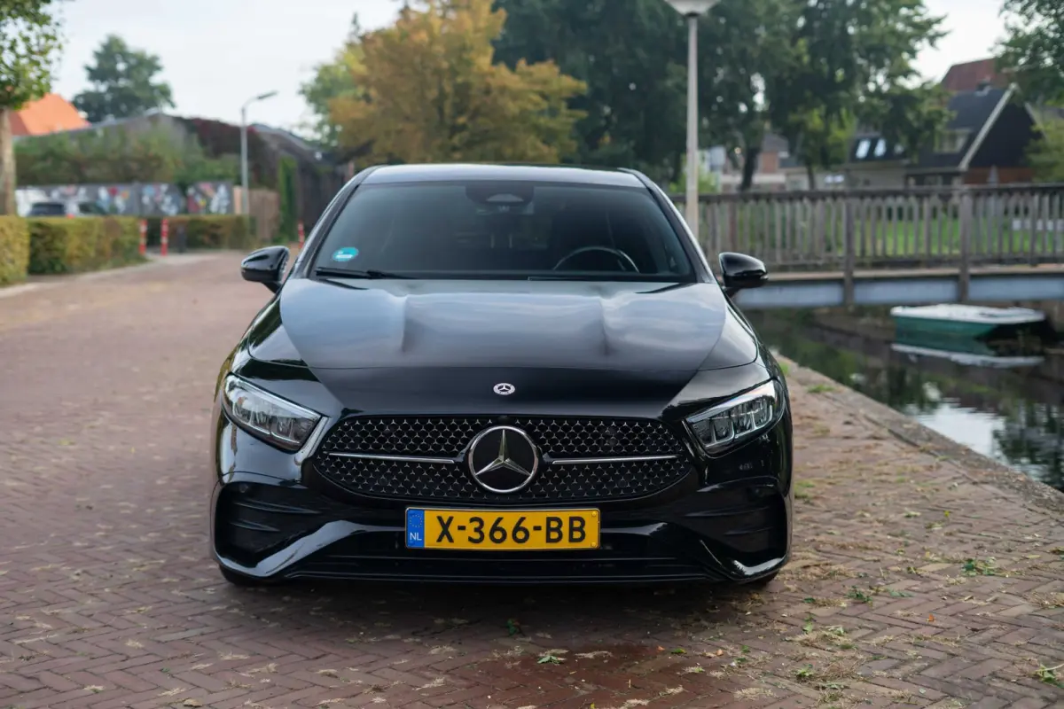 180 AMG Line Automaat | Navigatie | CarPlay | Facelift | Zwart | Vol opties | Inruil mogelijk