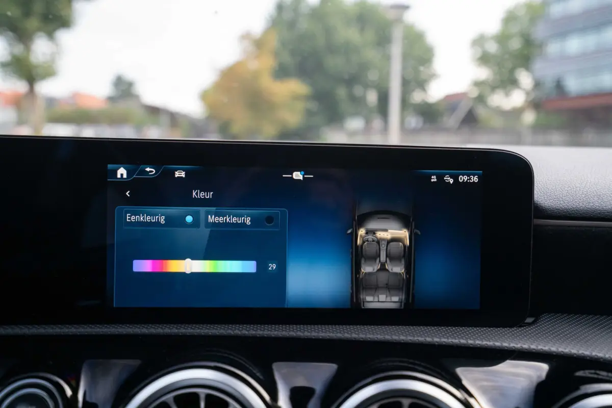 180 AMG Line Automaat | Navigatie | CarPlay | Facelift | Zwart | Vol opties | Inruil mogelijk