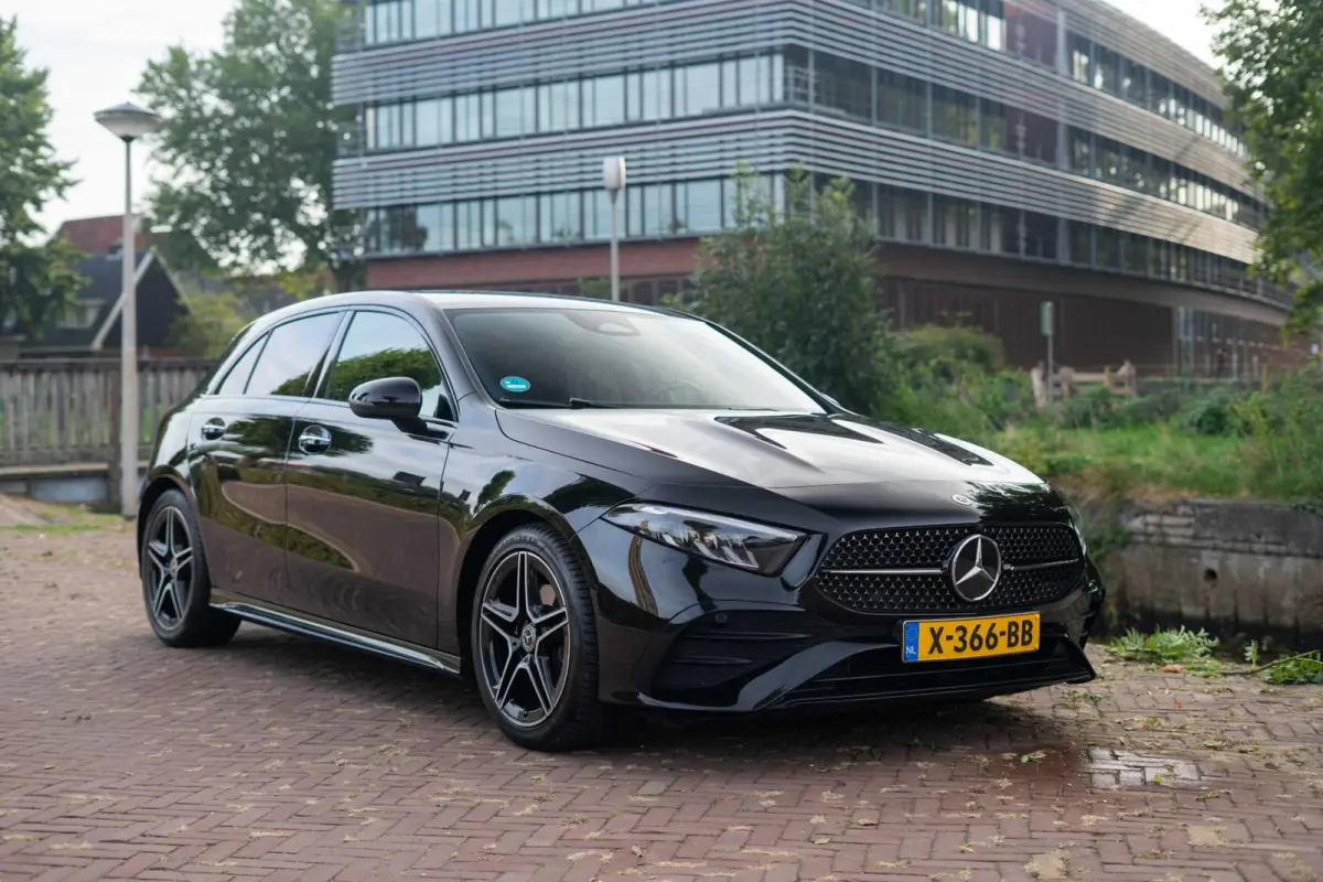 180 AMG Line Automaat | Navigatie | CarPlay | Facelift | Zwart | Vol opties | Inruil mogelijk