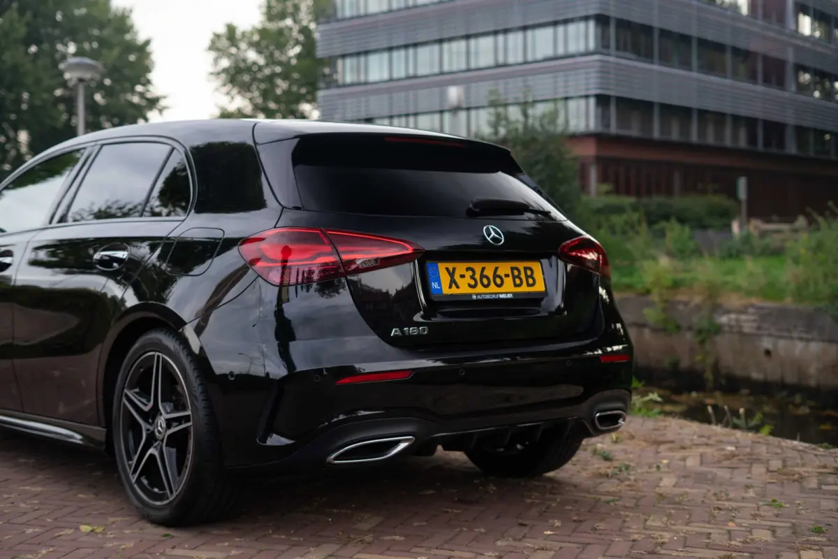 180 AMG Line Automaat | Navigatie | CarPlay | Facelift | Zwart | Vol opties | Inruil mogelijk