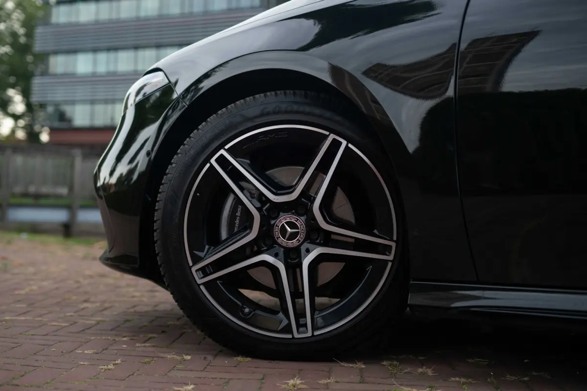 180 AMG Line Automaat | Navigatie | CarPlay | Facelift | Zwart | Vol opties | Inruil mogelijk