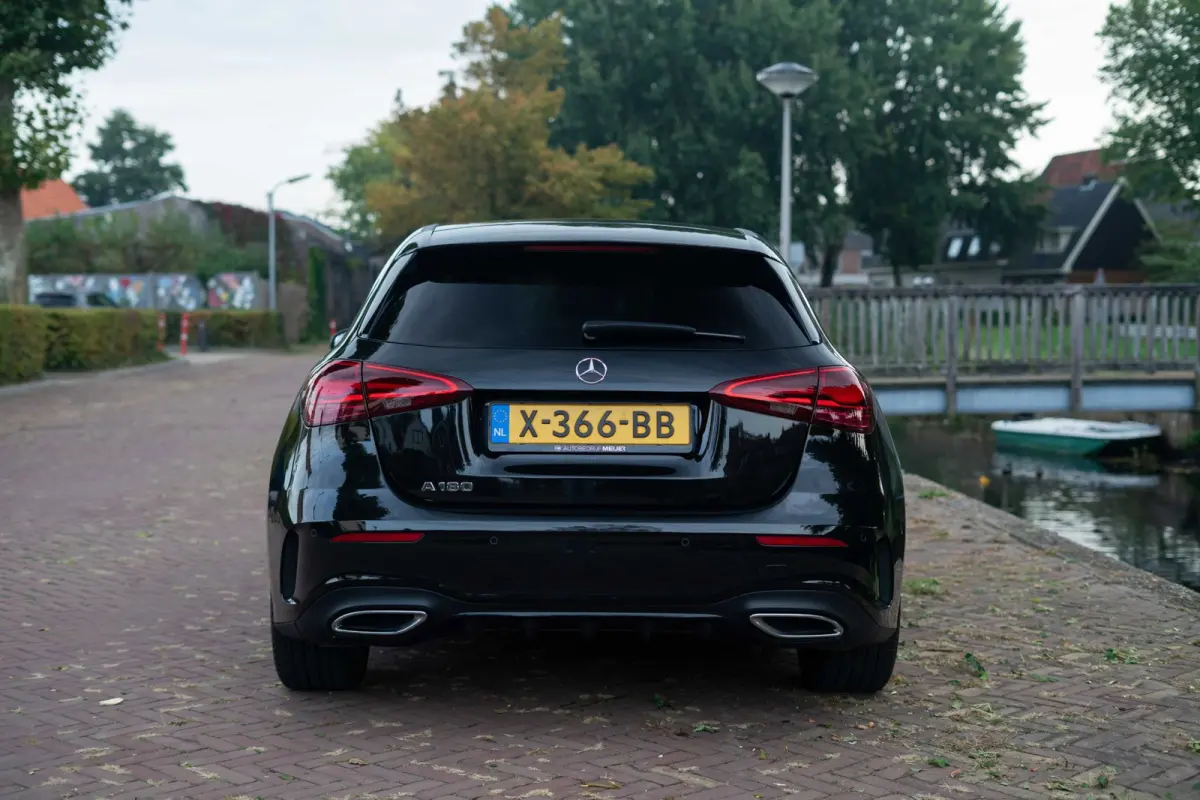 180 AMG Line Automaat | Navigatie | CarPlay | Facelift | Zwart | Vol opties | Inruil mogelijk