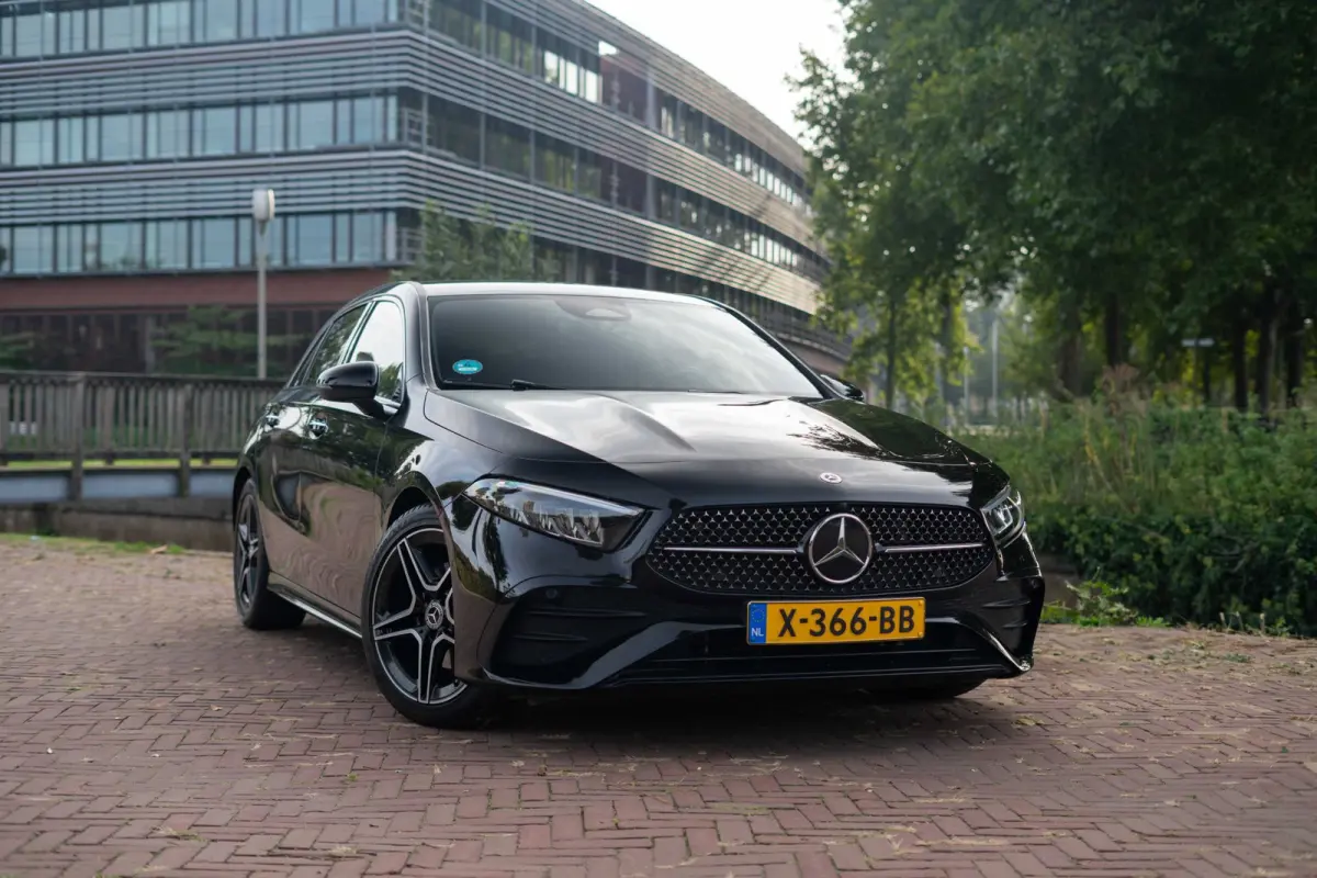 180 AMG Line Automaat | Navigatie | CarPlay | Facelift | Zwart | Vol opties | Inruil mogelijk