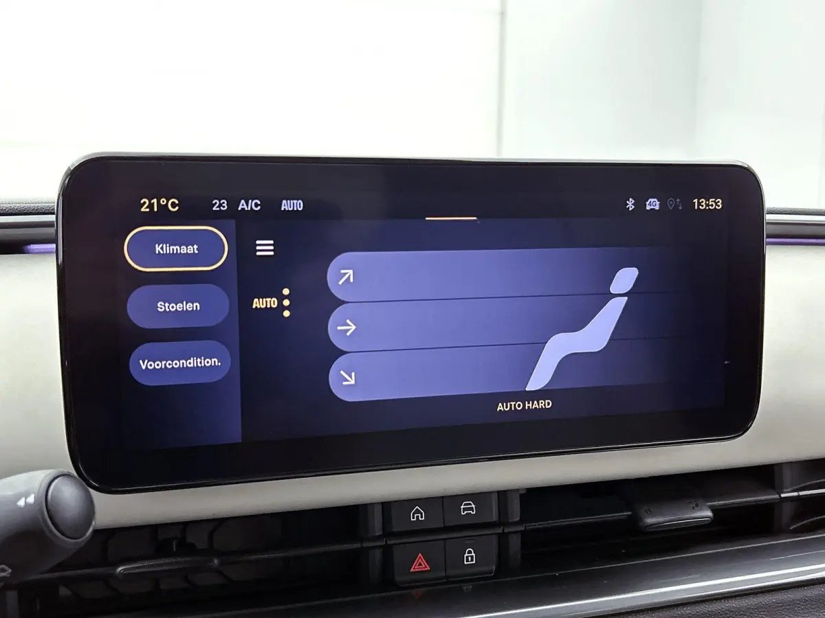 156pk La Prima 54 kWh Automaat ACCU 95% | 3 Fase | Elektrische Achterklep | Elektrische Bestuurdersstoel met Massage | Navigatie | Climate Control | Adaptieve Cruise Control | 18" LMV | Acht