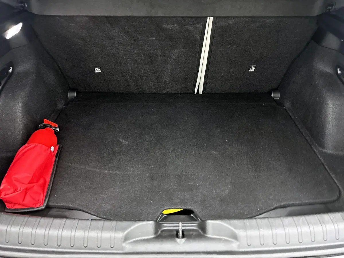 156pk La Prima 54 kWh Automaat ACCU 95% | 3 Fase | Elektrische Achterklep | Elektrische Bestuurdersstoel met Massage | Navigatie | Climate Control | Adaptieve Cruise Control | 18" LMV | Acht