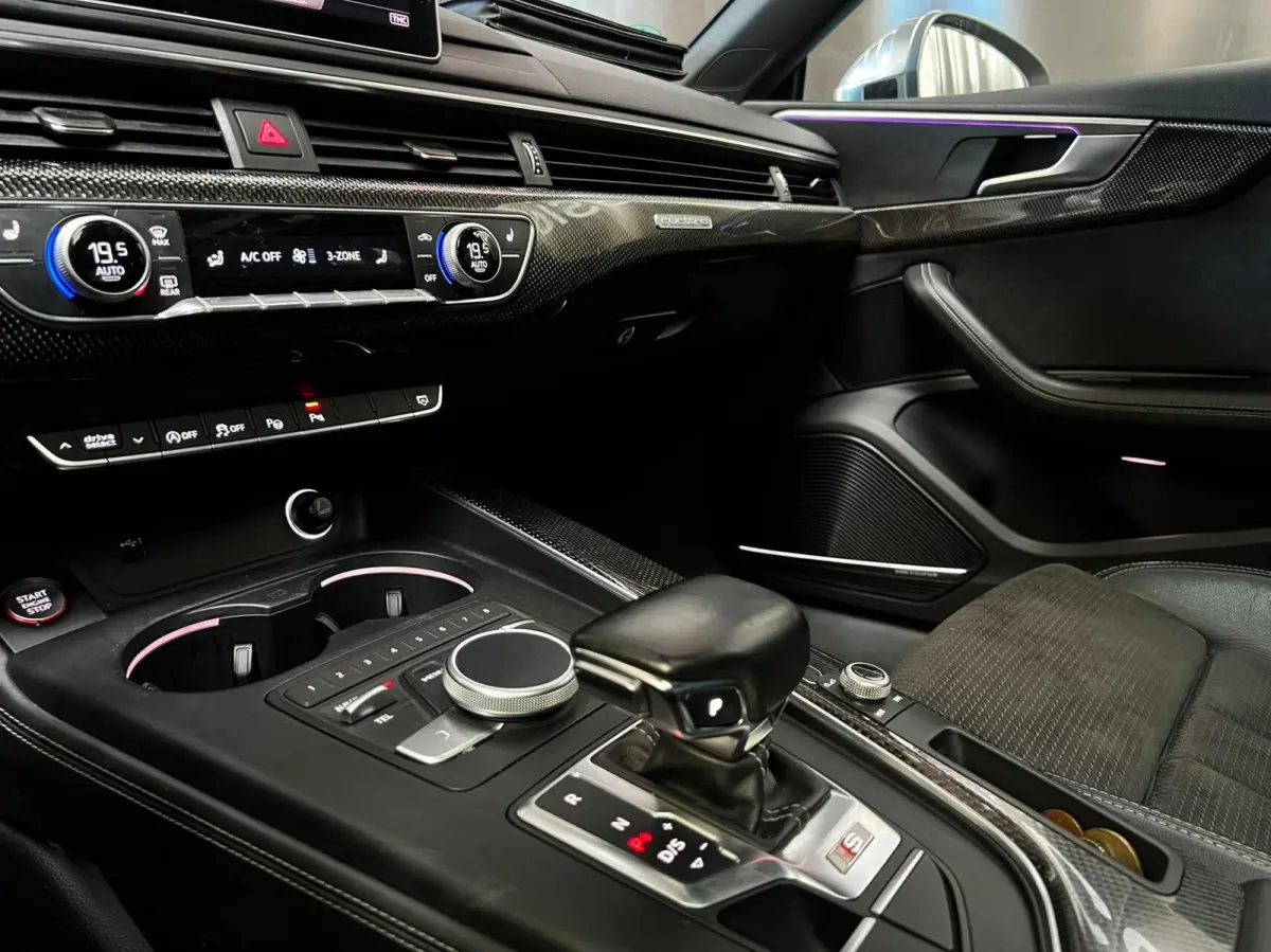S5 3.0 TFSI Quattro camera V/A / pano/carbon full optie
