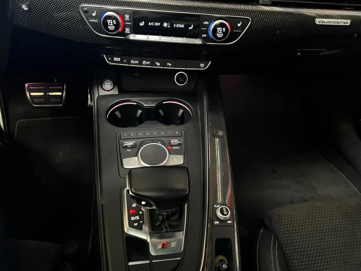 S5 3.0 TFSI Quattro camera V/A / pano/carbon full optie