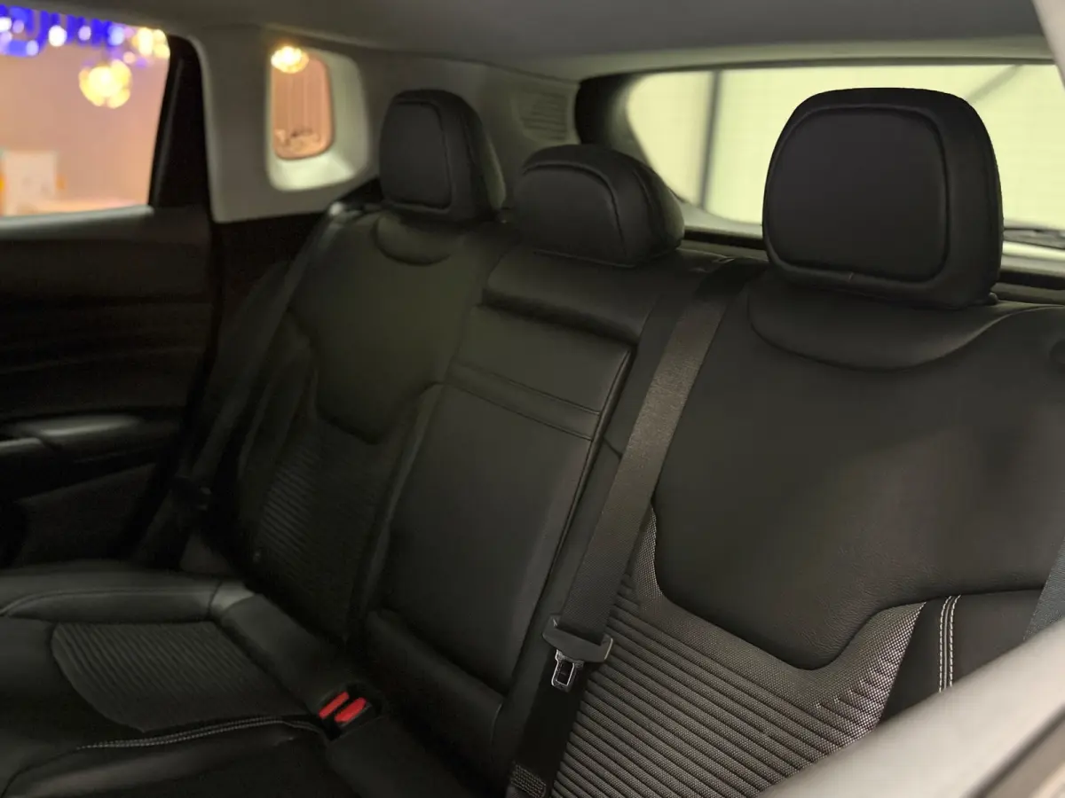 1.3T Night Eagle 4xe190PK Plug-in Hybrid 4x4| Trekhaak |Navi| Acc |Led| Camera| Carplay |Clima |Leder
