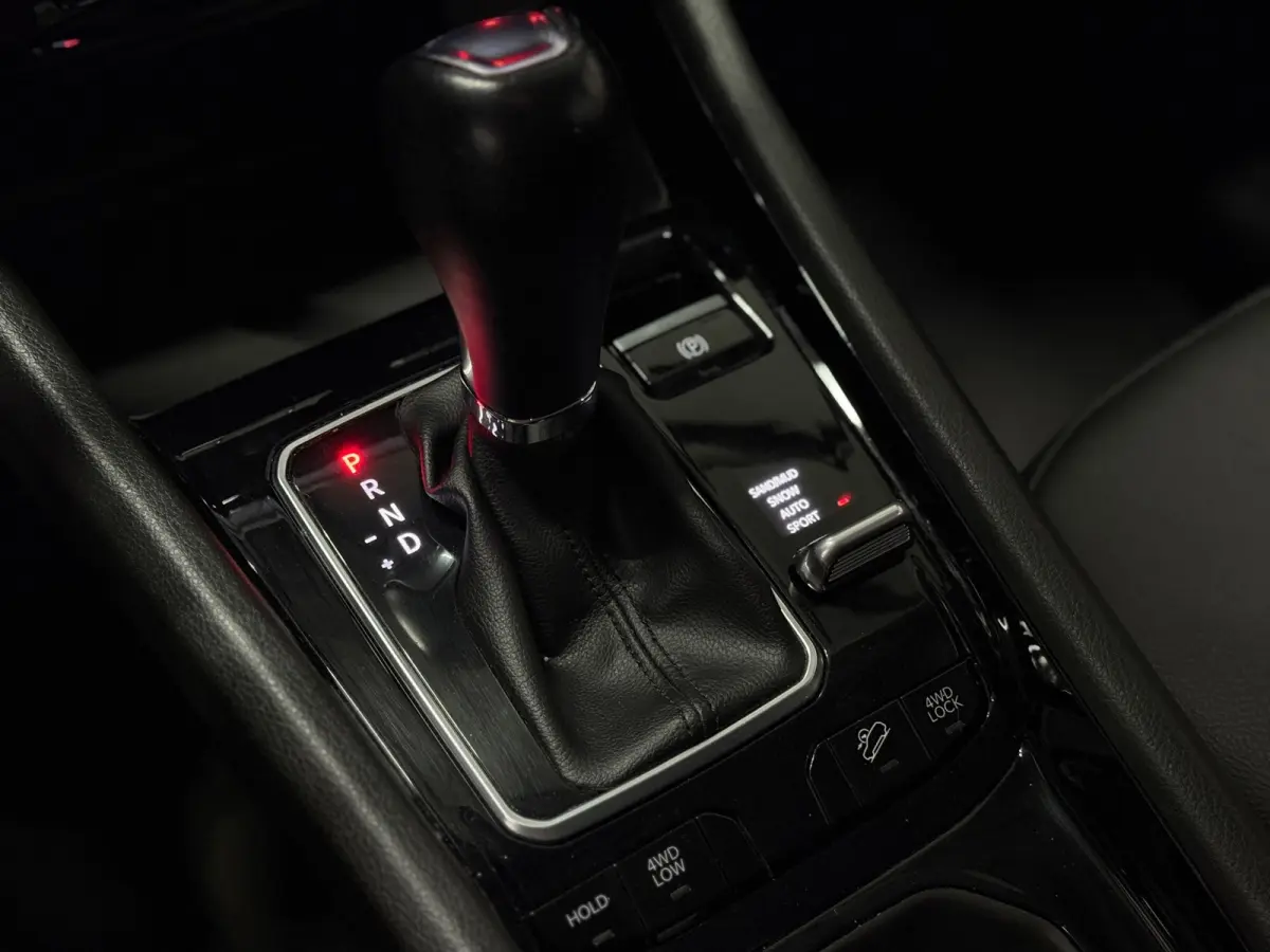 1.3T Night Eagle 4xe190PK Plug-in Hybrid 4x4| Trekhaak |Navi| Acc |Led| Camera| Carplay |Clima |Leder