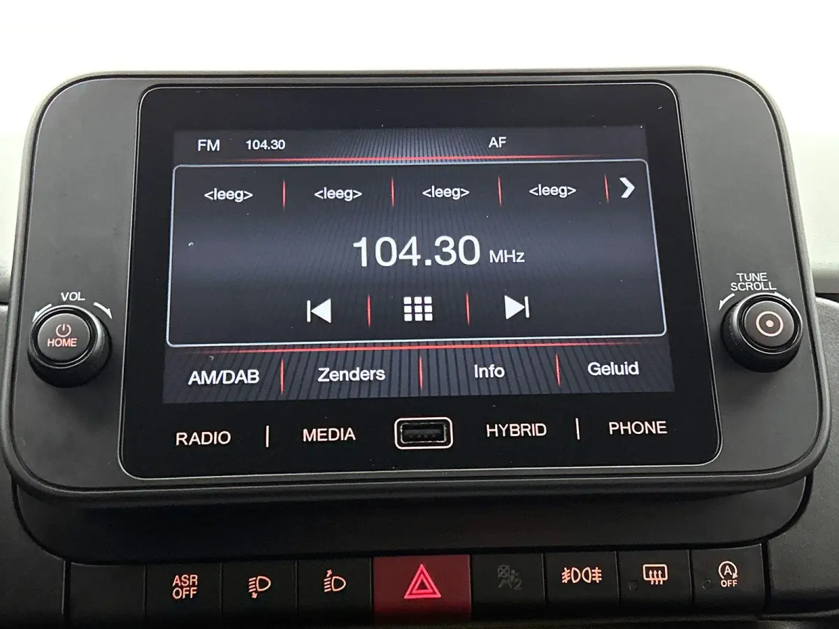 1.0 70pk Hybrid Cross | Apple Carplay/Android Auto | Cruise Control | Airco | Parkeersensoren | IsoFix |