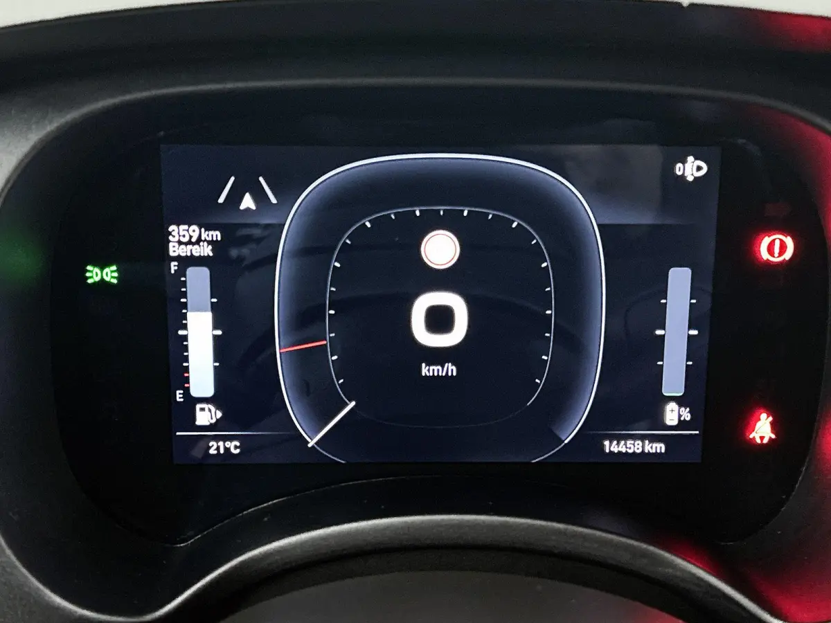 1.0 70pk Hybrid Cross | Apple Carplay/Android Auto | Cruise Control | Airco | Parkeersensoren | IsoFix |