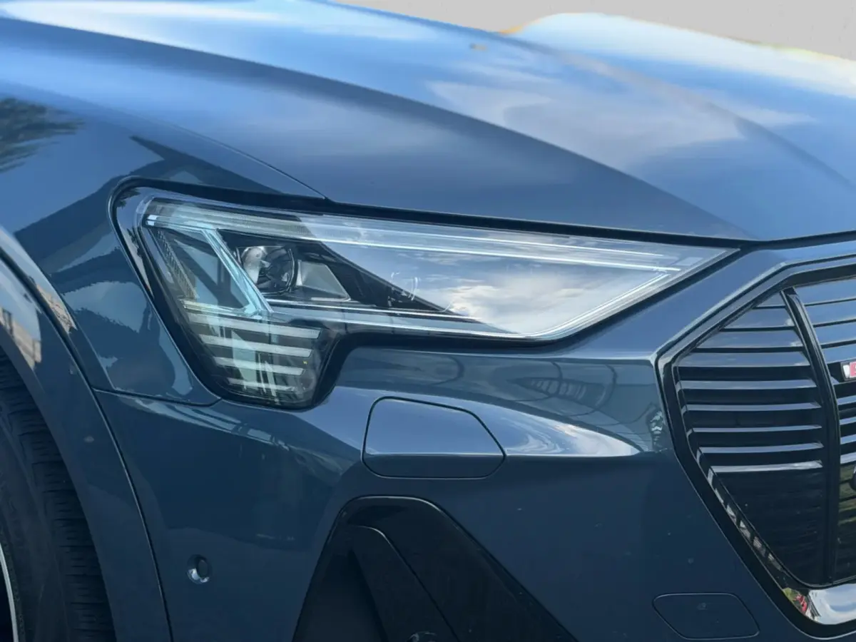 55 quattro S edition 95 kWh 94% SoH (Dealer OndH, Panorama, Matrix KopLampen, 360 Camera, Carplay, Etc)