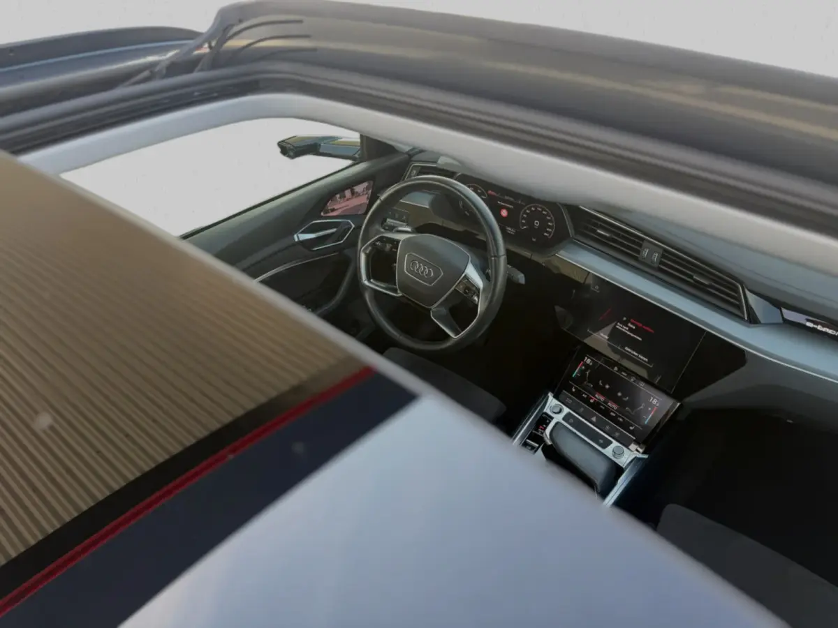 55 quattro S edition 95 kWh 94% SoH (Dealer OndH, Panorama, Matrix KopLampen, 360 Camera, Carplay, Etc)