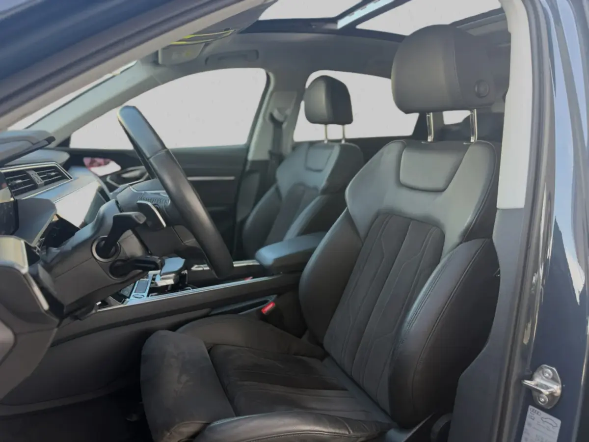 55 quattro S edition 95 kWh 94% SoH (Dealer OndH, Panorama, Matrix KopLampen, 360 Camera, Carplay, Etc)