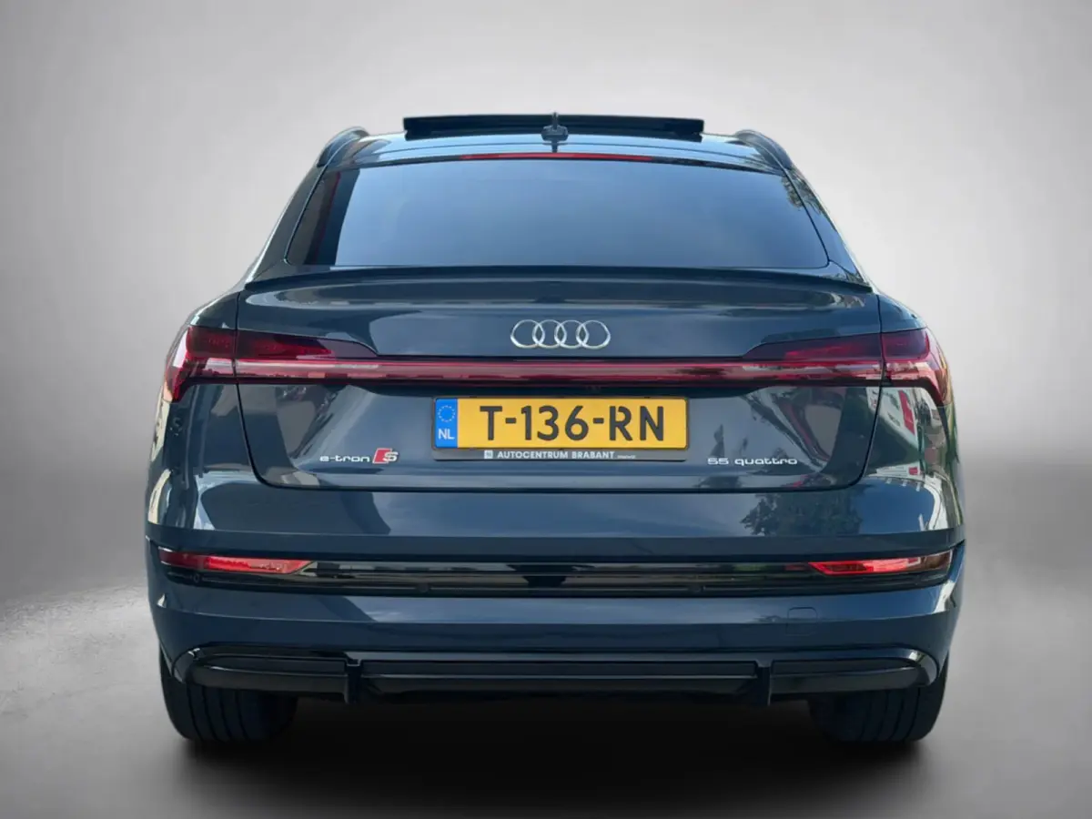 55 quattro S edition 95 kWh 94% SoH (Dealer OndH, Panorama, Matrix KopLampen, 360 Camera, Carplay, Etc)