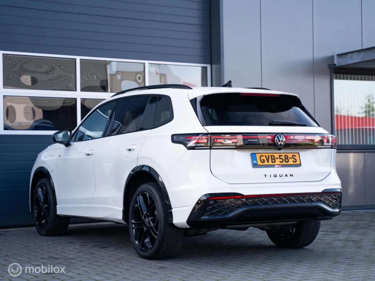 1.5 eHybrid R-Line Pano/HUD/ zeer compleet