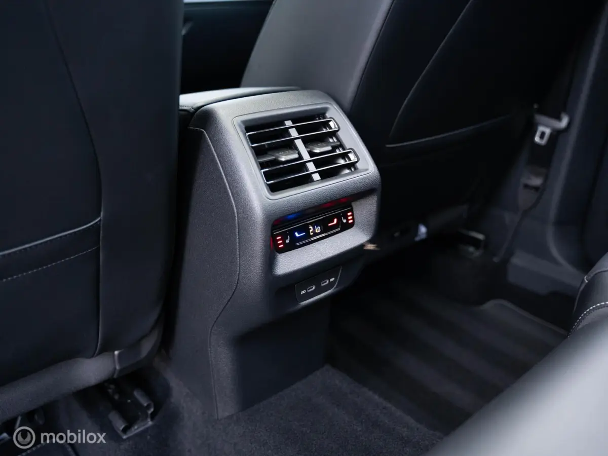 1.5 eHybrid R-Line Pano/HUD/ zeer compleet