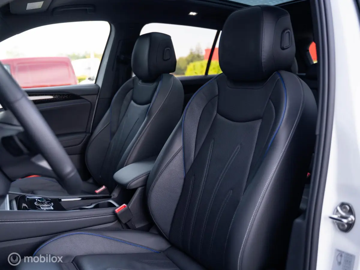1.5 eHybrid R-Line Pano/HUD/ zeer compleet